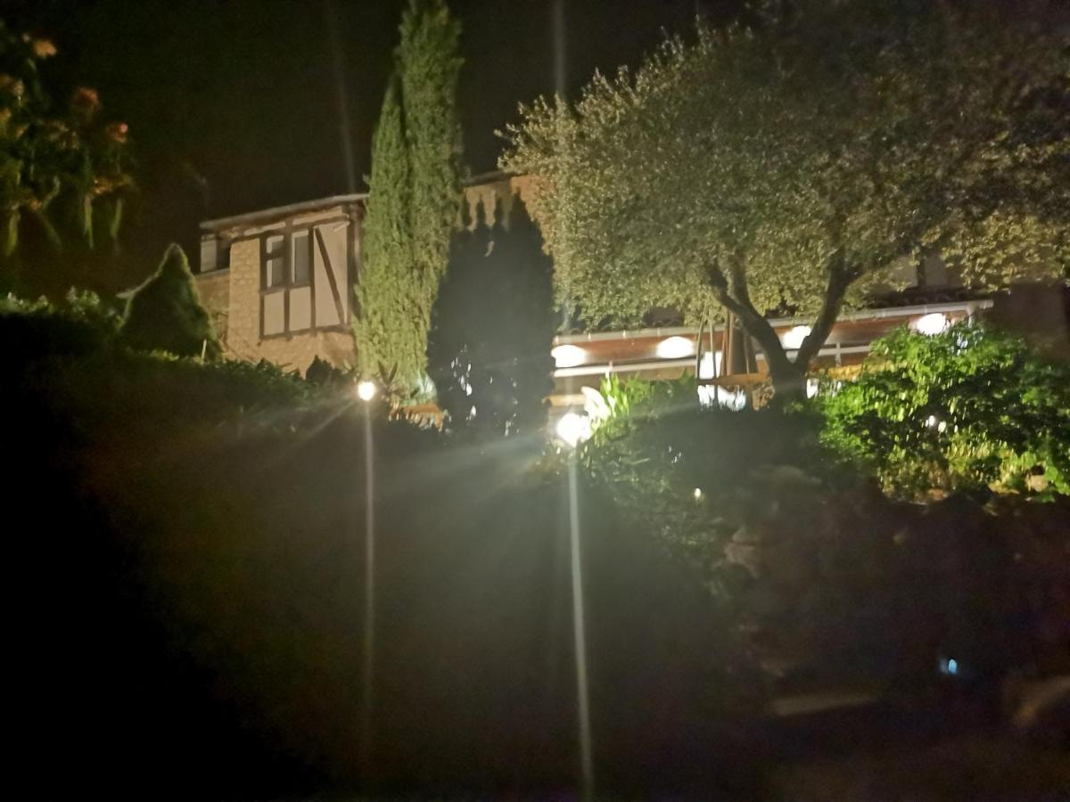 카스텔누데몬트미랄 Castel Mazars B&B 외부 사진